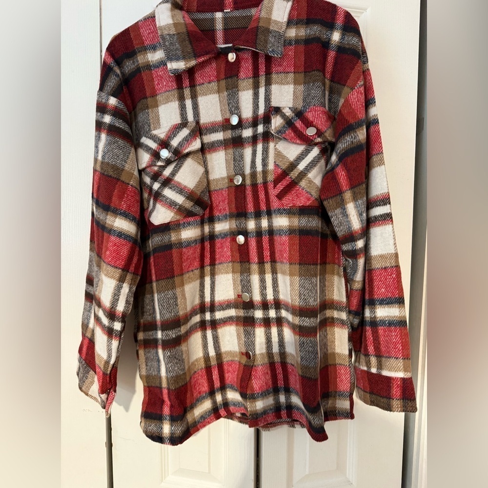 NWOT PLAID TOP